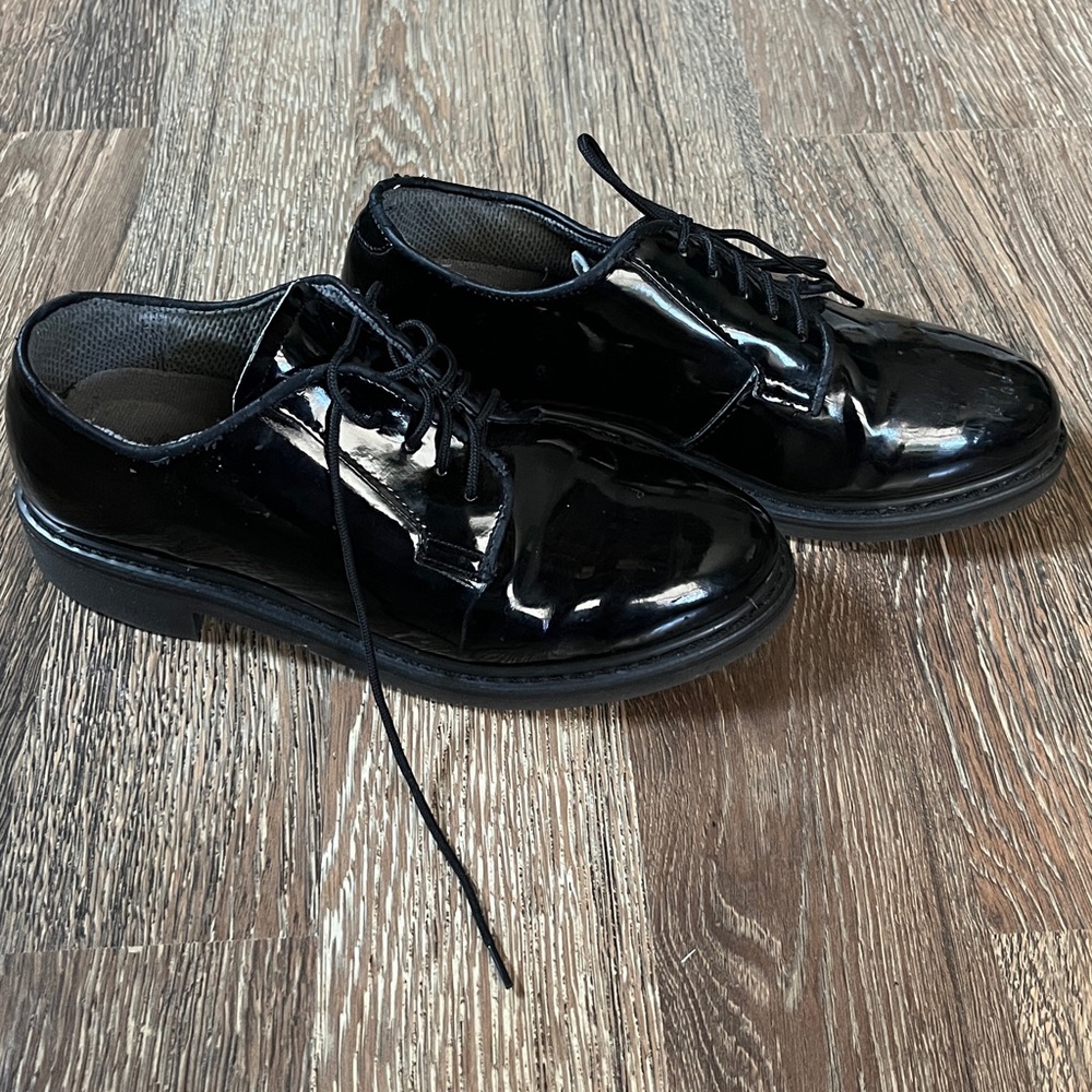 Rothco Hi-Gloss Oxford Dress Shoes, size 8R. Black patent leather look, nonslip